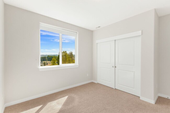 Building Photo - 16759 NE 86th Ct
