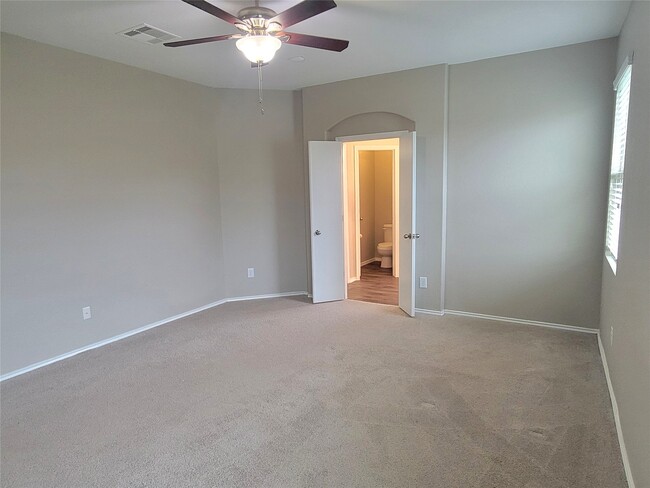 Building Photo - 5426 Floral Valley Ln