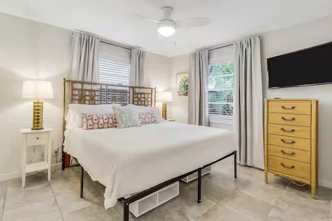 Building Photo - 713 Penn St