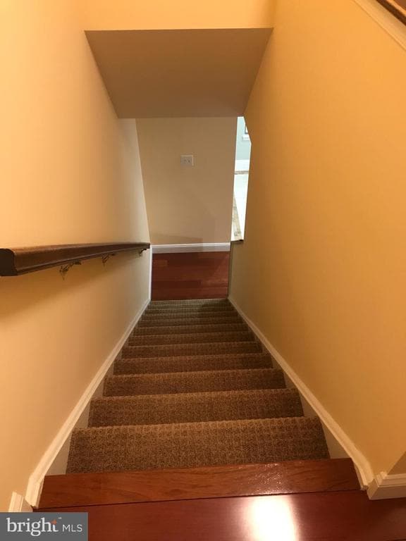 Building Photo - 10354 College Square