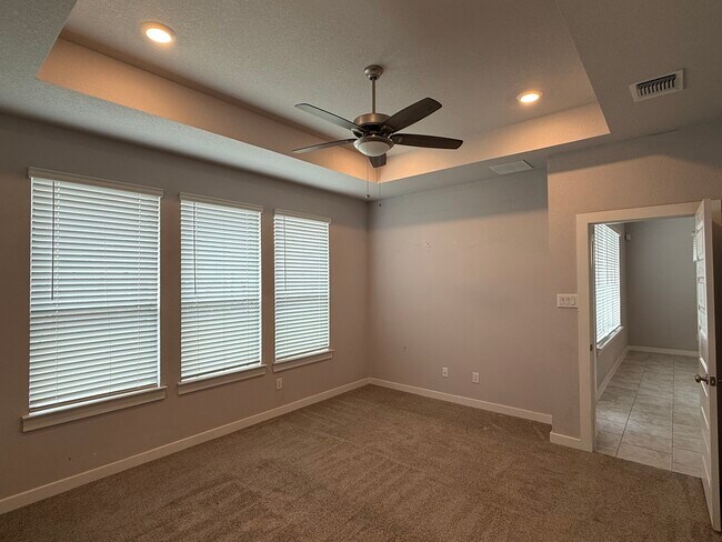 Building Photo - 18300 Emu Ln