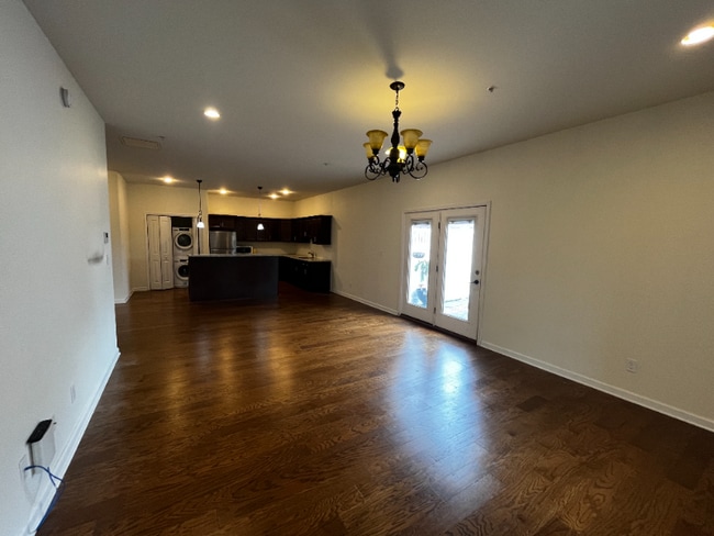 Building Photo - 99 Pine St