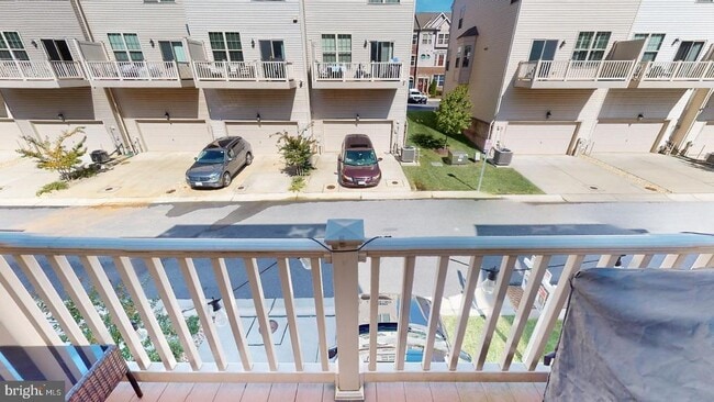 Building Photo - 2517 Francis Ln