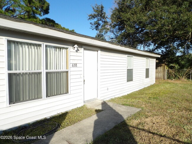 Building Photo - 6318 Hudson Rd