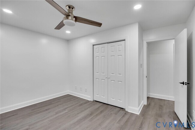 Building Photo - 11711 Deerhurst Dr