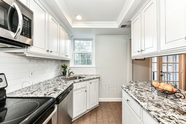 Building Photo - 4817 S 28th St