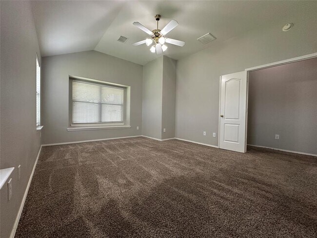 Building Photo - 2704 Quail Dove Ln