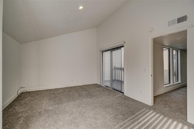 Building Photo - 2030 Three Stars Rd