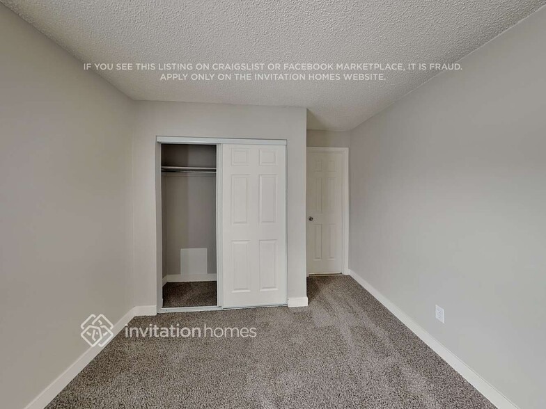 Building Photo - 10418 Strasburg Way