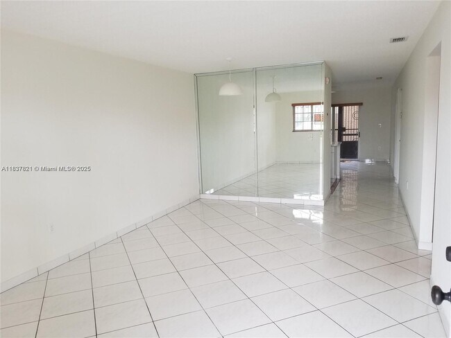Building Photo - 8851 NW 119th St