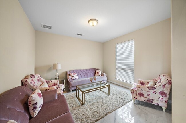 Building Photo - 3627 Grand Prom