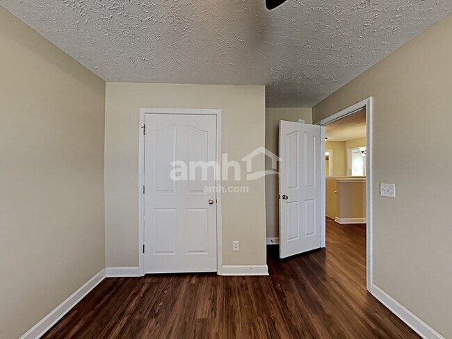 Building Photo - 119 Nick Price Dr