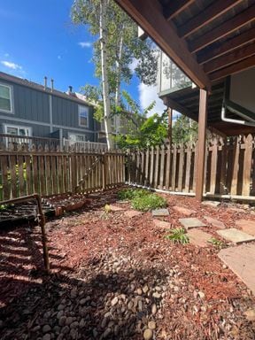 Building Photo - Beautiful 2-Bedroom Townhome in Aurora – Community POOL - Available NOW!