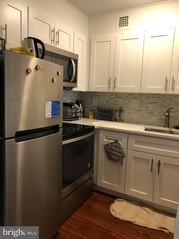 Building Photo - 224 W Rittenhouse Square