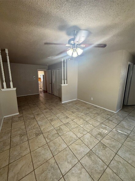 Building Photo - 5207 Sweetwind Ln