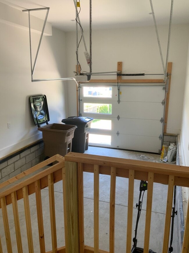 Building Photo - Fabulous Home In West Nashville