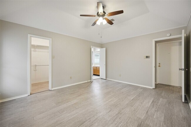 Building Photo - 20323 Pinefield Ln