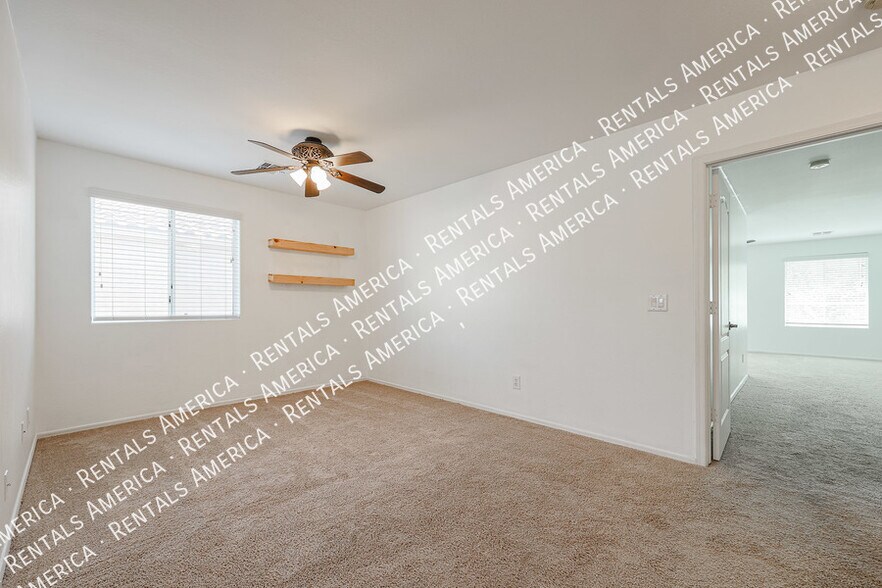 Building Photo - 2087 S Avocet St