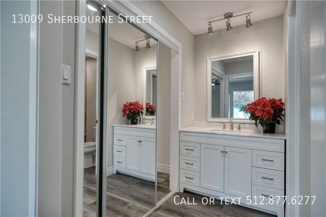 Building Photo - 13009 Sherbourne St