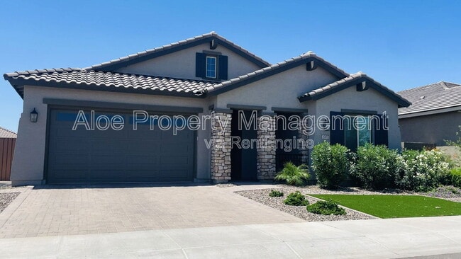Building Photo - 2995 W Lynx Dr