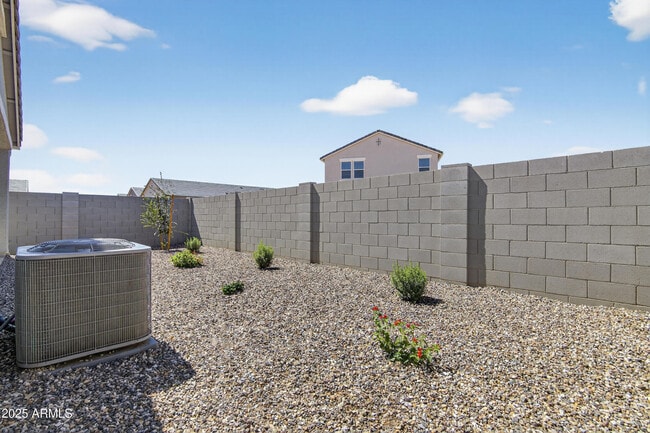 Building Photo - 9284 S Mara Dr