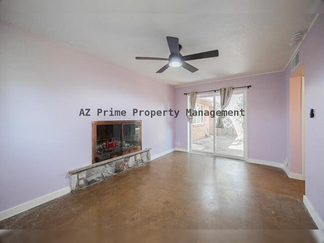 Building Photo - 351 E Encanto Dr