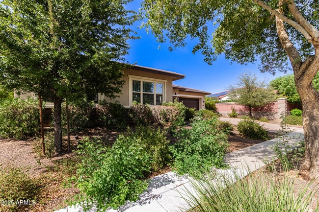 Building Photo - 14762 W Georgia Dr