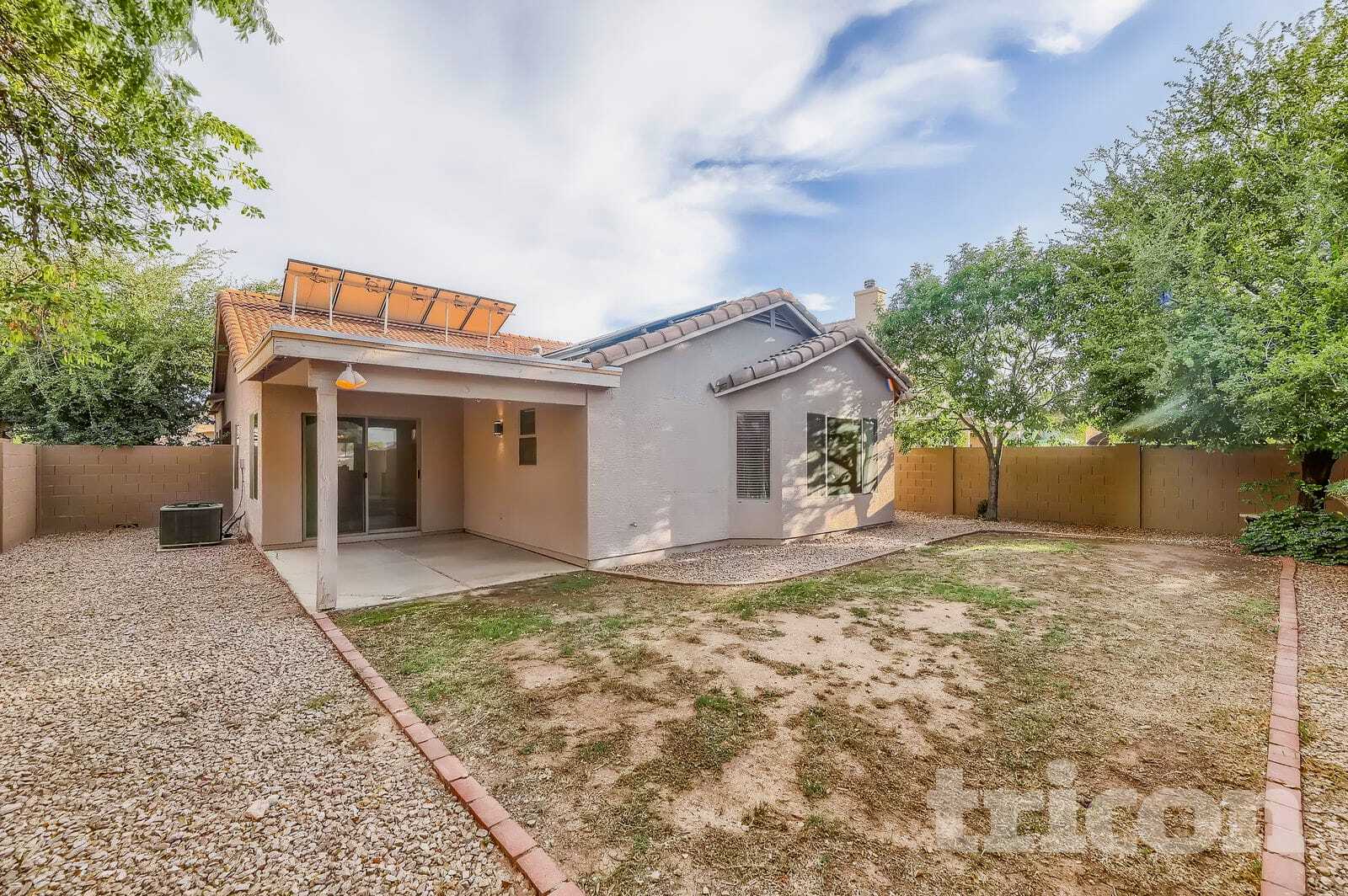 Building Photo - 4410 W Donner Dr