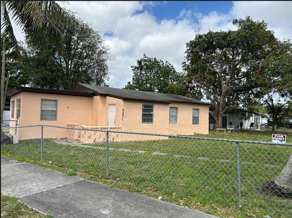 Building Photo - 2571 NW 153rd St