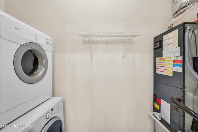 Building Photo - 7920 Merrill Rd