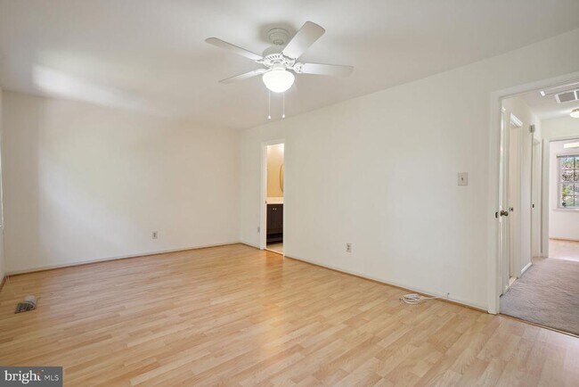 Building Photo - 3162 Borge St