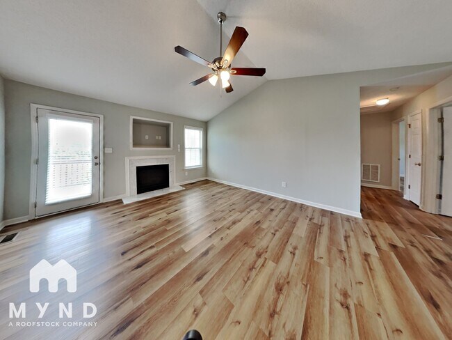 Building Photo - 173 Rose Ct