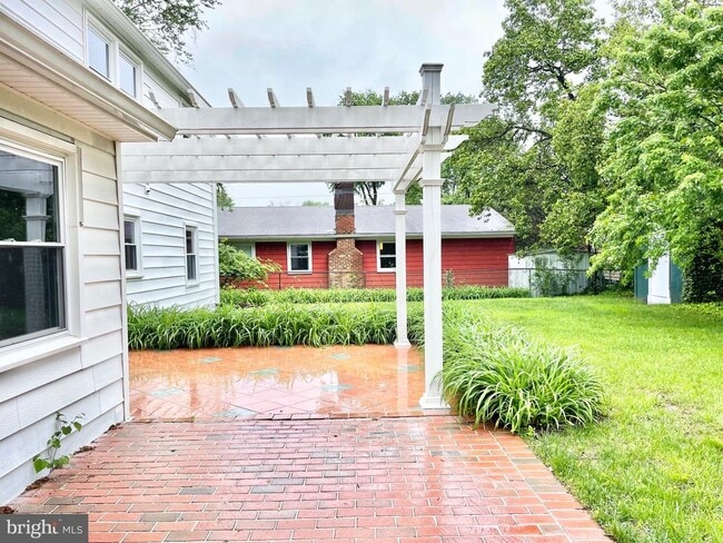 Building Photo - 13121 Memory Ln