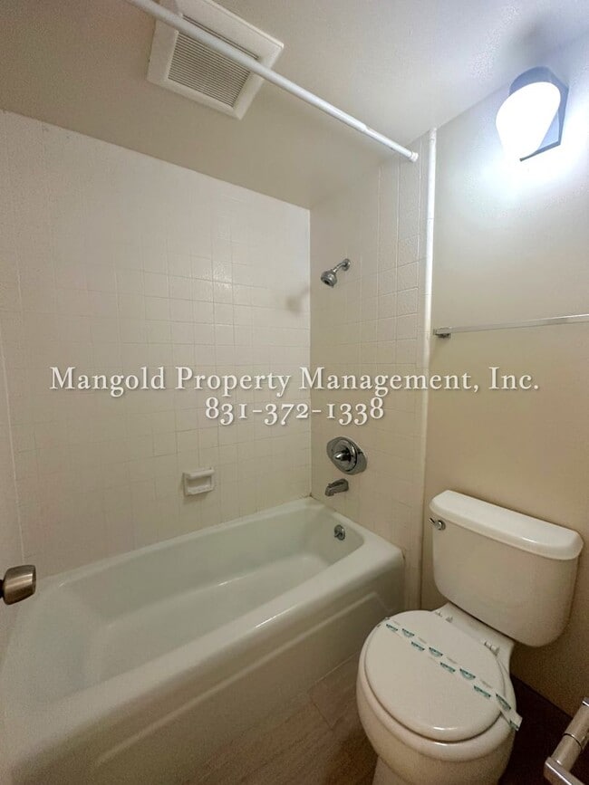 Building Photo - Spacious One Bedroom Upstairs Condo Located At Ocean Forest Condominiums - ALL UTILITIES INCLUDED...