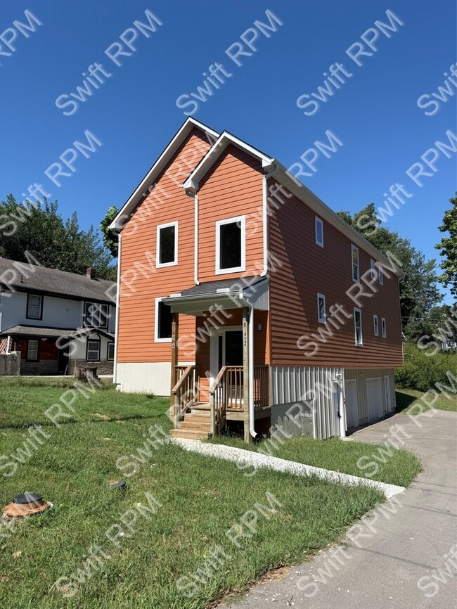 Building Photo - 1044 Oakland Ave