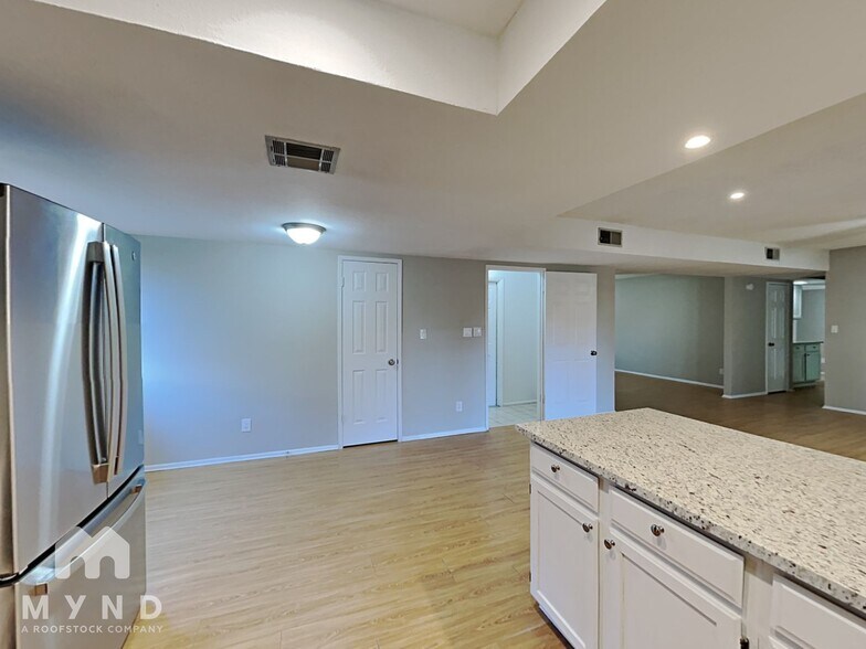 Building Photo - 19028 N 7th Dr