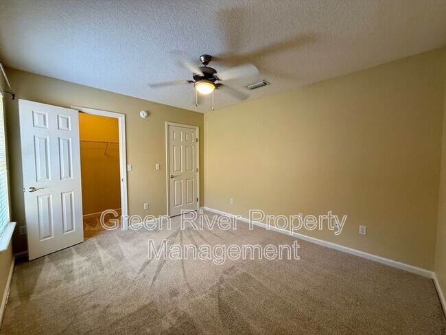 Building Photo - 8716 Canopy Oaks Dr