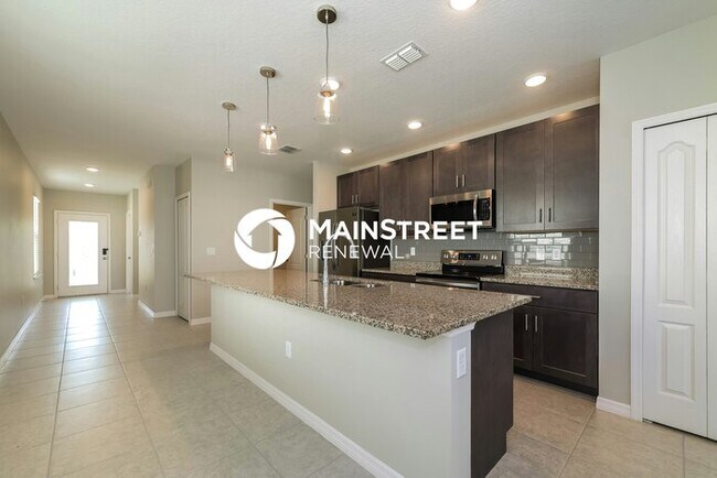 Building Photo - 3 Bedroom Pet-Friendly Home in DAVENPORT, ...