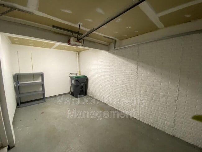 Building Photo - 4204 Apgar Ct