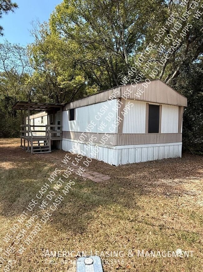 Primary Photo - 108 Hornet Ln