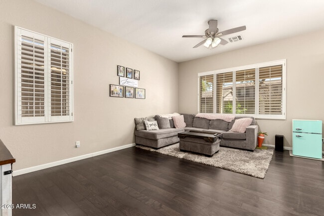 Building Photo - 2043 W Periwinkle Way