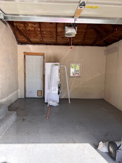 Building Photo - 321 S Bowdish Rd