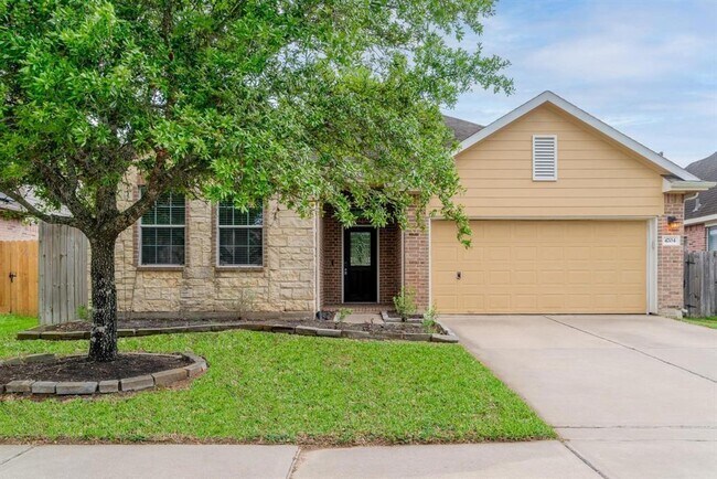 Primary Photo - 4704 High Creek Ct