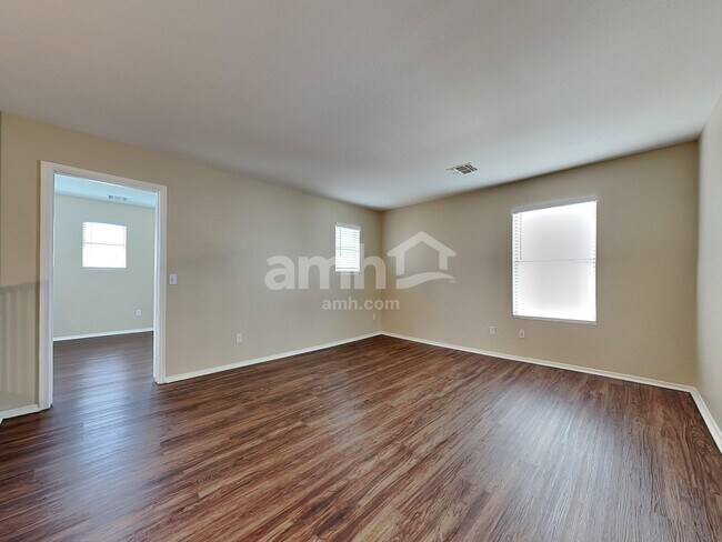 Building Photo - 11167 W Garfield St