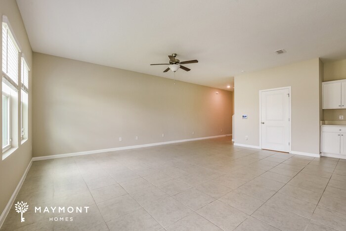 Building Photo - 2725 Island Pond Dr