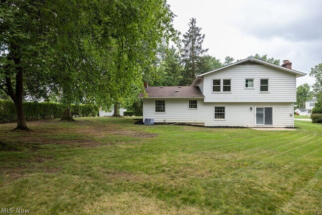 Building Photo - 2445 Olentangy Dr