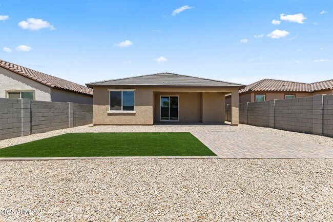 Building Photo - 12219 E Wallflower Ln