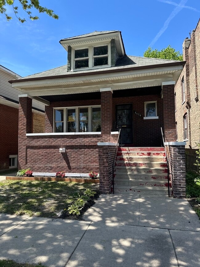 Primary Photo - 8634 S Carpenter St