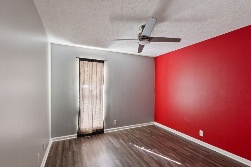 Building Photo - 420 Elysian Fields Rd