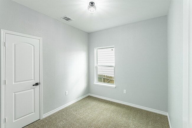 Building Photo - 16881 Glenheath St